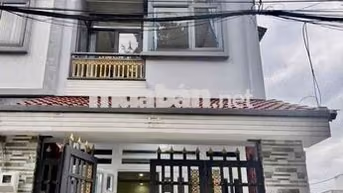 Cho Thuê Nhà Mới Sạch Sẻ DT 180m2 1Trệt 2Lầu 4Pn 3Wc Hẻm Xe Tải
