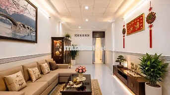 bán nhà q7 ,4pn tặng nội thất 