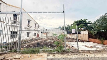 BÁN MT PHẠM THỊ GIÂY. TTT GẦN NGÃ 5 CHÙA HANG. khu vực sầm uất.