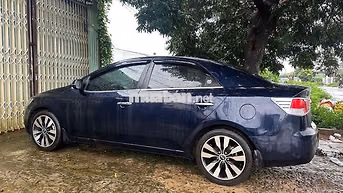 Kia Forte Xanh 5 chỗ