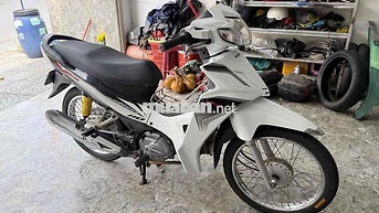 Honda Blade 2017 Trắng