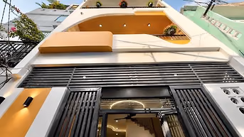 Bán NR đẹp xuất sắc tại Phan Xích Long, 50m2, giá 4tỷ000, 4PN, 5WC 