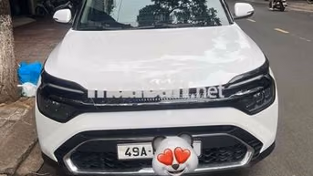 Kia Carens Luxury 2023 Trắng 7 chỗ