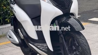 Honda SH Mode 2018 Trắng đen