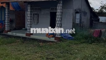 Bán Đất, Đức Huệ Long An, đường 839, gần đường nối Tân An và Long Hoa.