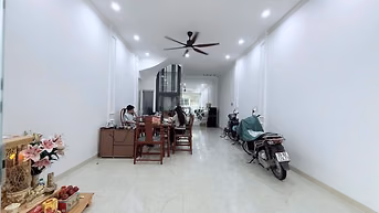 Nhà ngõ 1 Phạm Tuấn Tài - DT 60m x 6 Tầng có Thang Máy - ĐH - Mới đẹp