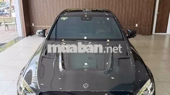 Mercedes C300 Facelift 2018 Đen 5 chỗ