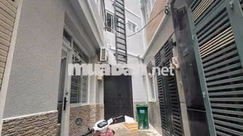 Nhà Quận 4 - Căn Hộ Dịch Vụ - Đường Xóm Chiếu