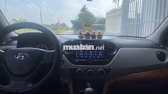 Hyundai Grand i10 Sedan mt màu Bạc