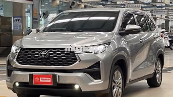 Toyota Innova Hybrid HEV 2024 Bạc 55.000km