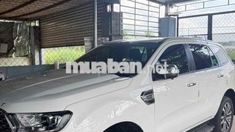 Ford Everest 7 chỗ Trắng 50807.7 km