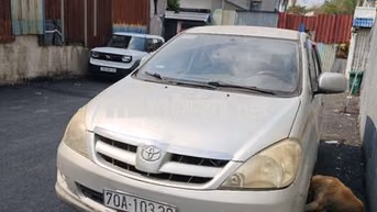 Toyota Innova J Số sàn