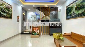 Cho  thuê nhà 3 tầng  mt bàu cầu 6 hoà xuân