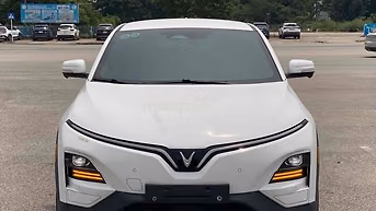 VinFast VF6 Plus TC1 2025 Trắng 30000 km