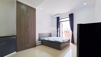 Trống sẵn căn hộ 35m2 ban công mới ngay Hoàng Hoa Thám gần chợ Cây Qéo