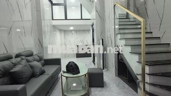 NHÀ ĐẸP Q7- HẺM 4m- 3,4 x 8m- 3 LẦU - CHỈ 3 TỶ NHỈNH