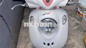 Yamaha Classico Trắng hồng Tự động