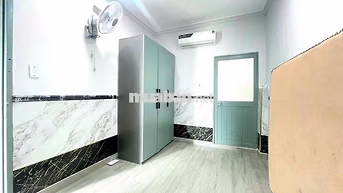 1/9 trống cơ sở    239 Huỳnh Văn Bánh Phú Nhuận   điện 4k/kwh nước 100
