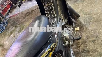 Yamaha Jupiter Gravita Đen vàng Xe số