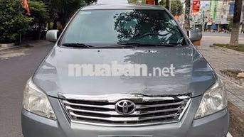 Toyota Innova 2.0G 2013 Số tự động