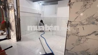 Mặt bằng kinh doanh chợ Đảo KCN Lê Minh Xuân giá 2tr5