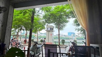 Cho thuê mặt bằng (mặt HỒ LINH QUANG) để kinh doanh - 1 tầng - mặt tiề