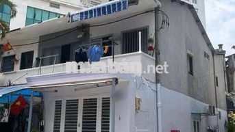 NAIL,SPA,SALON NC 2MT TRỆT LỮ GIA - HẺM XE TẢI 8m Đậu Trước nhà