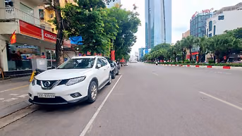 Cho thuê nhà 65m x 5 tầng ở Mặt Phố Liễu Giai