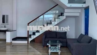 🏡🏡CHO THUÊ NHÀ 3 PHÒNG NGỦ GẦN PULLMA HỒ XUÂN HƯƠNG