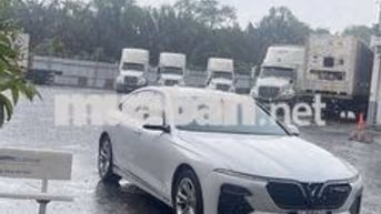 VinFast Lux A2.0 Base 2021 Trắng