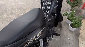 Cần bán xe máy Honda wave giá 16.5tr. xe chưa một vết e