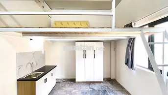 DUPLEX 28m2 CỬA SỔ BANCOL THOÁNG, NHÀ MỚI QUẬN 10 ĐI BỘ 2 PHÚT QUA UEH