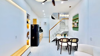 Nhà siêu đẹp 2 lầu hẻm Phan Văn Trị, Phường Bình Lợi Trung