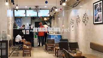 Mặt bằng kinh doanh 50m2 sầm uất tới đêm muộn khu Đống Đa
