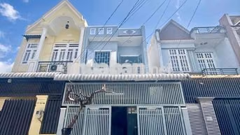 Nhà hẻm xe hơi gần chợ Xuân Thới Thượng shr