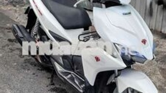 Honda Air Blade 2017 Trắng đẹp êm ngon bán hoqc gl