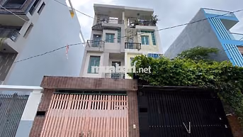 9,5 Tỷ !! Nhà 496/ Dương Quảng Hàm, dt 4mx17m, kc 4 tầng - Hẻm to