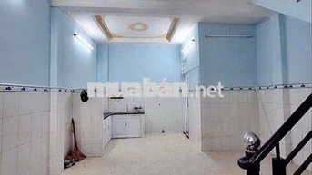 NHÀ QUẬN 5 sát mt Nguyễn Văn Cừ 2PN 2WC 1tr1l