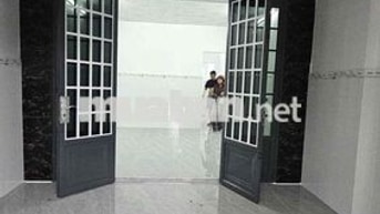 cho thuê nhà mới tinh sạch sẽ cấp 4 có 2p ngủ sân trc sân sau rộng