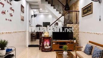 Nhà 49,5m2, gần Mầm Non Nguyệt Quế - Lê Văn Qu Ko lộ giới