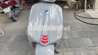 Piaggio Vespa Sprint Xám