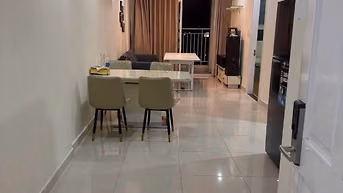 Chung cư Screc 2PN- full nội thất giá 14 Tr/th, 76m2 có ban công.
