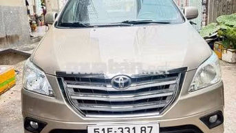 Toyota Innova 2014 Tự động Vàng cát