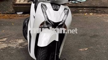 Honda SH 150i cuối 2018 Trắng đen spoty 9 chủ
