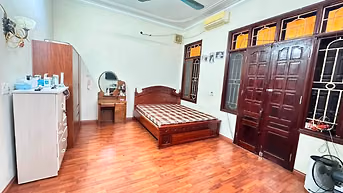 Bán nhà 4 tầng phố Trường Chinh 68m2, khu phân lô, đường ô tô, ở luôn