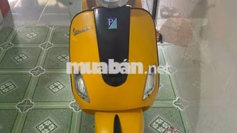 Piaggio Vespa 125 Ý màu Vàng