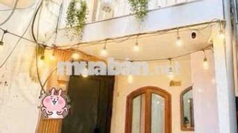 BÁN GẤP NHÀ NHỎ XINH NGAY TT Q 3 NGAY BV TAI MŨI HỌNG 25M2 2PN, 2WC.