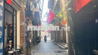 Phân lô Xuân Thủy - Cầu Giấy 40m2 5 tầng lô góc 3 mặt ngõ thông ô tô.