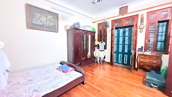 Bán nhà 5 tầng 75m2 phố Nguyễn Chí Thanh, Đống Đa, đường ô tô, gần phố