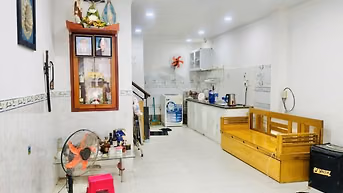 NHÀ NHỈNH 3 TỶ DTS64M2 Q12 KHU VIP NGUYỄN VĂN QUÁ ĐHT - SỒ HỒNG RIÊNG 